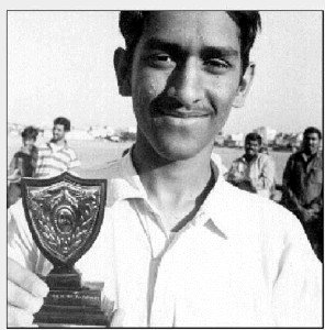 Mahendra Singh Dhoni early life pictures