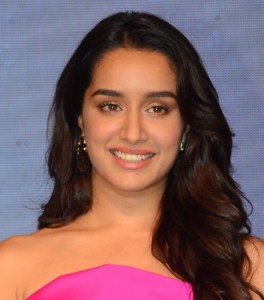 bollywood celebrities without makeup heroines, actress fakness no makeup look with make up no cosmetics beautiful ugly pictures of Bollywood celebrities