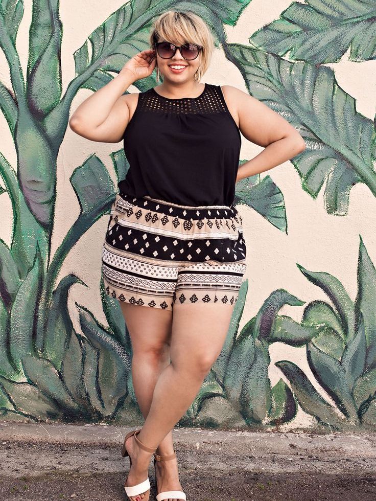 curvy woman fat woman fashion style guide dress summer hacks summer dresses top halter how to wear stylish big booty how to hide inner chafing