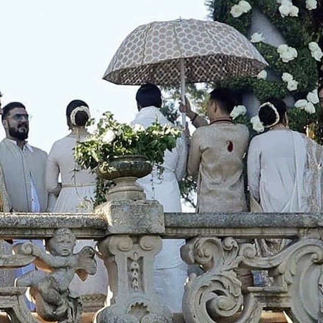Deepika Padukone Ranveer Singh DeepVeer wedding marriage gown dress party lake como wedding venue guests family sindhi wedding konkani wedding sbyasachi bride makeup rituals secrets bollywood couple marriage