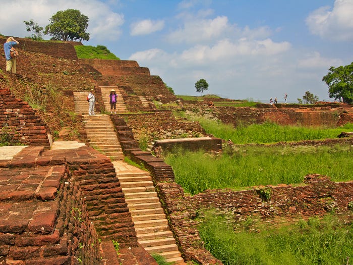  best garden butchart gardens canada world most beautiful gardens top ten gardens pretty alice in wonderland nursery rhymes painting flowers flora unique spectacular pretty fantastic paradise green environment world heritage