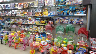 general market secundrbad hyderabad telanagna shopping clothes fashion toys cheap shopping where to shop best market in Hyderabad cheap shopping wholesale market